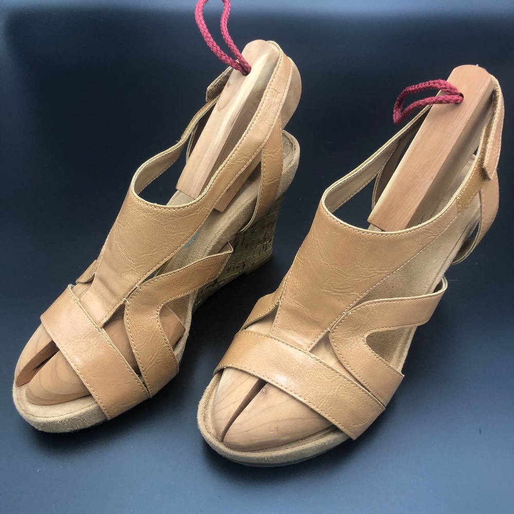 Aerosoles Tan Vegan Leather Wedge Sandals, Women's Size 7W/EUR 37.5